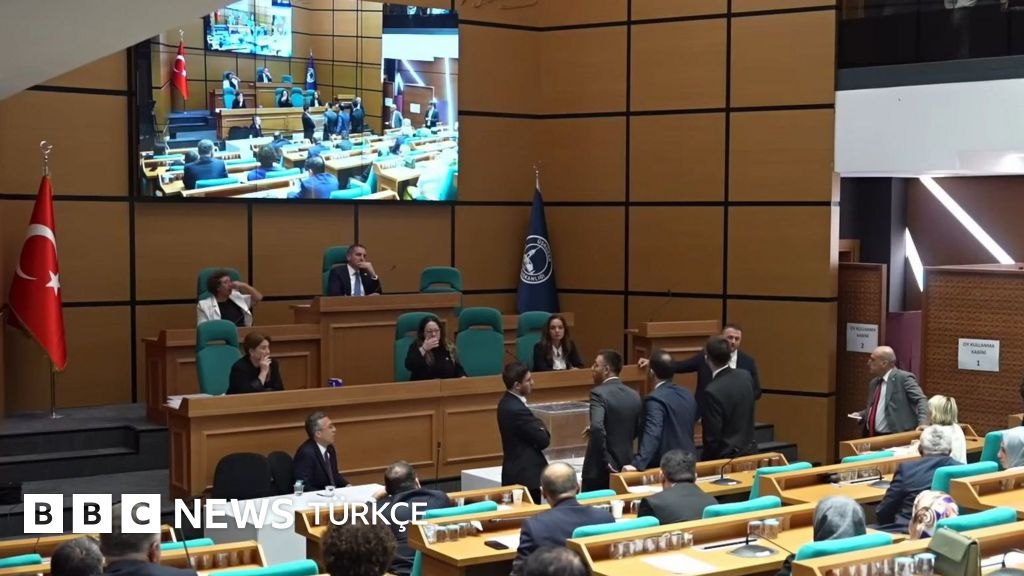 Başkan vekili seçimi öncesi Üsküdar Belediye Meclisi'nde durum ne?